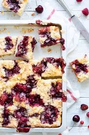 In deutschland ist jene süßspeise vor allem im norden verbreitet. Rote Grutze Butter Zucker Kuchen Meine Kuechenschlacht