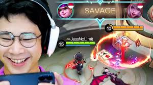 Untuk spell sendiri dia menggunakan battle spell flicker atau aegis. Sckdswdjgxmqym
