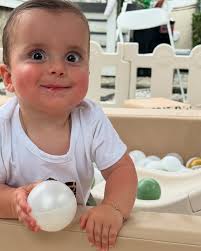 Happy 1st Birthday to the #kingofthejungle 🦁 we love you so much little  lion!