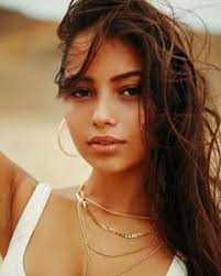 Fiona Barron: Bio, Height, Weight, Age, Measurements