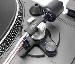 A superb quality moving magnet cartridge at an entry level price but there is nothing entry level about this cartridge. Hitachi Ht 350 Direct Drive Turntable W New Stylus Nice 143056744