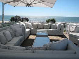 Hamptons beach house, large unique boutique styled luxury self catering holiday home a short walk to the hamptons beach house. Hamptons Beach House Sells For Close To Its 42 5 Million Asking Price Housingwire