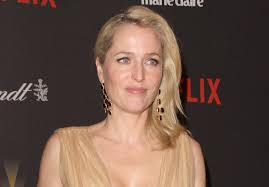 Cu gillian anderson („dosarele x, „crimele din belfast) și asa butterfield („hugo, „jocul lui ender). ActriÅ£a Gillian Anderson Va PÄrÄsi Serialul News Ro