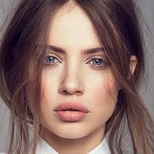 Black and white or colour? Happy Sunday guys