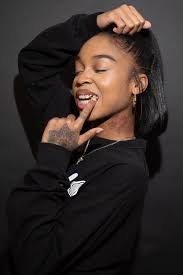 Intimate with Ebhoni