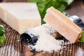 Les 10 Fromages Qui Font Le Plus Grossir Alimentation Plateau De Fromage Bien Manger
