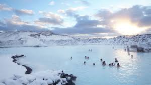 Waterfalls Northern Lights And The Blue Lagoon The 4 Day Weekend In Iceland See The Northern Lights Blue Lagoon Iceland Iceland Resorts