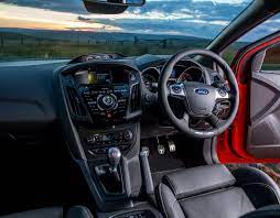 Explorează 3.509 anunțuri pentru masini cu volan pe dreapta la cele mai bune prețuri. Masinile Cu Volan Pe Dreapta Interzise In Romania Din 2021 Arena It