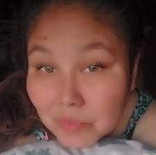 Lacey Houle's Instagram, Twitter & Facebook