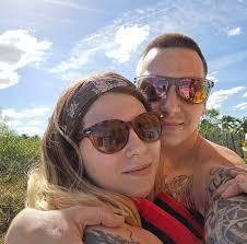 The week before this Simon had told me I made weird facial expressions when  I sang. So clearly I was trying to overcompensate this week. 😁😁😁😁  #throwbackthursday #americanidol #idol #nostalgia #2000snostalgia #2000s #