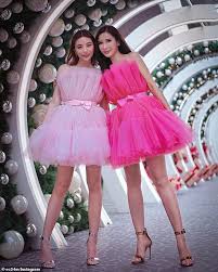 Phim công chúa khó gần (mr. Singapore S Instagram Queen Jamie Chua Twins With Lookalike Daughter Calista For Her 21st Birthday Daily Mail Online