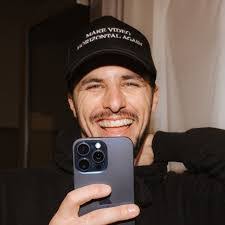 Kyle Cordova's Instagram, Twitter & Facebook