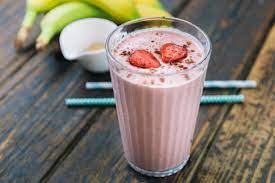Banana is low in fat and proteins and rich in antioxidants and fiber that the other ingredients used in this smoothie are almond milk, yogurt and honey will also help you to. Weight Gainer Shakes When To Use Them And Three Recipes 8fit