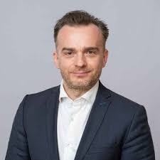 David Suchanek's Instagram, Twitter & Facebook