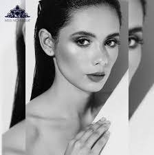 Jazmina Lopez's Instagram, Twitter & Facebook