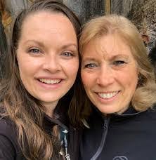 Debbie Cox's Instagram, Twitter & Facebook