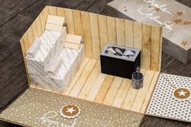 Explosionsbox Zu Weihnachten Zum Verschenken Eines Sauna Gutscheins Sauna Gutschein Gutscheine Verschenken Geschenke