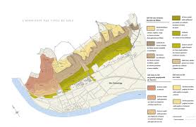 On y voit les grands axes routiers (routes et autoroutes). Secrets De Vignerons Secrets De Terroirs Colline De L Hermitage