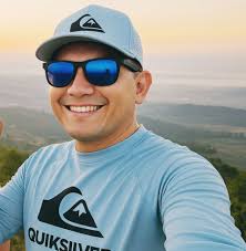 Male Sex chromosome is (1) XXX (2) XYY (3) XX (4) XY