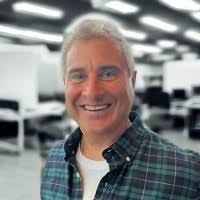 600+ "Saulle" profiles