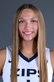 Volleyball Prepares For Busy Week