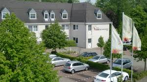 Galite susisiekti su įmone telefono numeriu 04403 97170. Hotels Mit Balkon Terrasse Bad Zwischenahn Die Besten Bad Zwischenahn Hotels Bei Holidaycheck