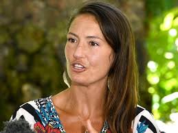 It was a miracle': Missing Hawaii woman Amanda Eller shares story after  rescue