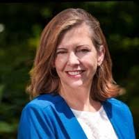 Deborah Reisinger's Instagram, Twitter & Facebook