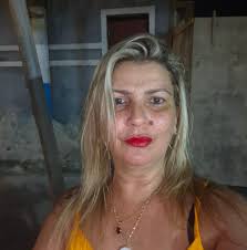 Bia Miranda apresentou sua filha Maysha a sua cadela, mas recebeu muitas  críticas.