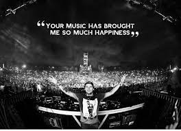 Black And White Music Immagine Di Black And White Music And Avicii Avicii Lyrics Avicii Tim Bergling