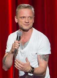 Со стендапом стал выступать в 2010 году. Aleksandr Shalyapin Citaty Aforizmy I Vyskazyvaniya