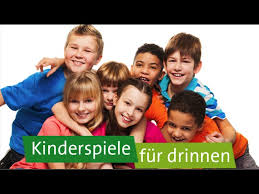 Grunderziehung (nicht nur) für welpen; Kinderspiele Fur Drinnen Tischtennisball Wettpusten Nusse Schubsen Eisschollen Rennen Youtube