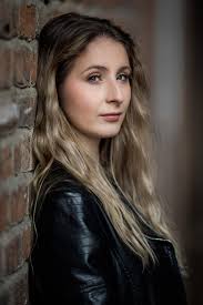 Nikon D200 and Nikkor 50mm f1.4 Ais portrait with soft chiaroscuro