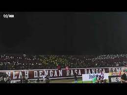 Chord lirik kunci gitar rasa bangga bali united intro:d e a masih disini di tanah ini d a tak kan berhenti semangat kami a e dengarkanlah suara ini d e a penyemangat mu semangat dirimu d e a mari bersama kita berjuang a d berjuang sepenuh jiwa e d a penuh percaya kau kebanggaan north side boys (bali united) Lirik Lagu We Are Bali United