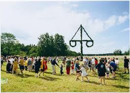 Pierwsze trzy skojarzenia, które opisują szwecję? Noc Swietojanska W Europie Eesti Pl