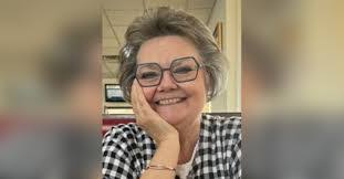 Rebecca Visser's Instagram, Twitter & Facebook