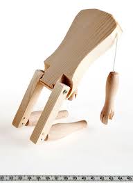 How To Make A Marionette Puppet Out Of Wood Resultado De Imagen Para Plywood Female Marionette Wooden Puppet Czech Marionettes Puppet Making