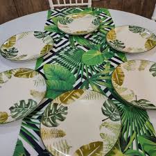 بيت العائلة on instagram صحون تروبيكال تركي ماركة كوزفا القياس ٢٦ سم السعر ٢٠ الف دينار مفرش الامازون مخمل السعر ٦ الاف دينار توصيل tableware plates kitchen
