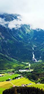 30 Truly Charming Places To See In Austria Amongraf Places To See Beautiful Places To Visit Places To Travel