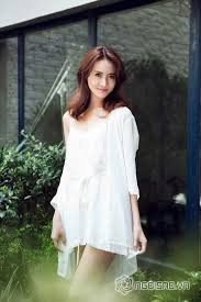 Dàn mỹ nhân xinh đẹp của vua bánh mì phiên bản việt (từ trái sang): Net Dá»‹u Dang Cá»§a Sieu Máº«u Chau A TrÆ°Æ¡ng Má»¹ Nhan