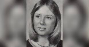 Tammy Hart's Instagram, Twitter & Facebook