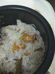 Untuk resepi nasi lemak dengan saus sotong dimakan, gamat segar, telur rebus, ikan bilis dan kacang tanah. Resepi Nasi Lemak Pandan Tanpa Santan Elizabethwillsdone