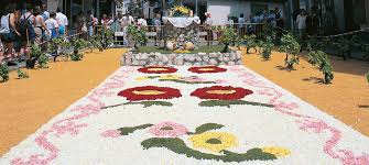 Offering same day flower delivery in corpus christi, avas flowers® is a professional family owned and operated florist. Corpus Christi In Sitges Fiestas In Sitges Spain Info In English