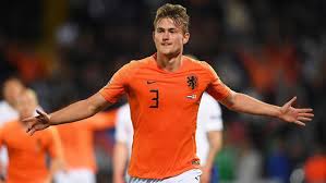 The player's height is 189cm | 6'2 and his weight. Barcelona De Ligt Money Is Not The Problem I Want To Play Marca In English