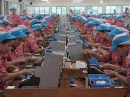 Bahan utama yang diperlukan pada pekerjaan pasangan batu adalah batu gunung atau batu belah, semen, dan pasir. Perempuan Hanya Mendominasi Di Tiga Sektor Pekerjaan