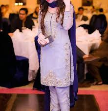 Pin By Ummiamalik On Pakistani Outfits Latest Pakistani Dresses Pakistani Bridal Dresses Pakistani Dress Design