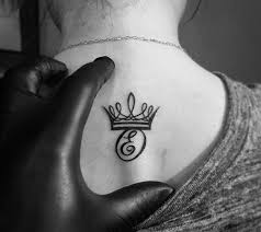 No matter where the crown is placed on the wearer's body, it'll definitely catch people's attention, since it's both fascinating and alluring at the same time. Crown Tattoo For Kings And Queens Crown Meaning And Designs Crown Tattoo Design Small Crown Tattoo Crown Finger Tattoo