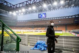 Gladbach's new french connection ▻ sub now: Mask Wearing Borussia Monchengladbach Striker Marcus Thuram Googles Himself To Pass Security Check Daily Mail Online