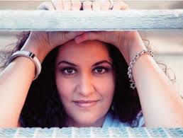 БЕЗ ПЕСЕН ЖИТЬ, БЫТЬ МОЖЕТ, ПРОСТО...