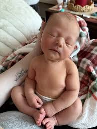 Hudson is here ❤️ Mommy Daddy and baby Hudson are all doing well. Best  Christmas Gift ever. We at the Color Cafe are in love